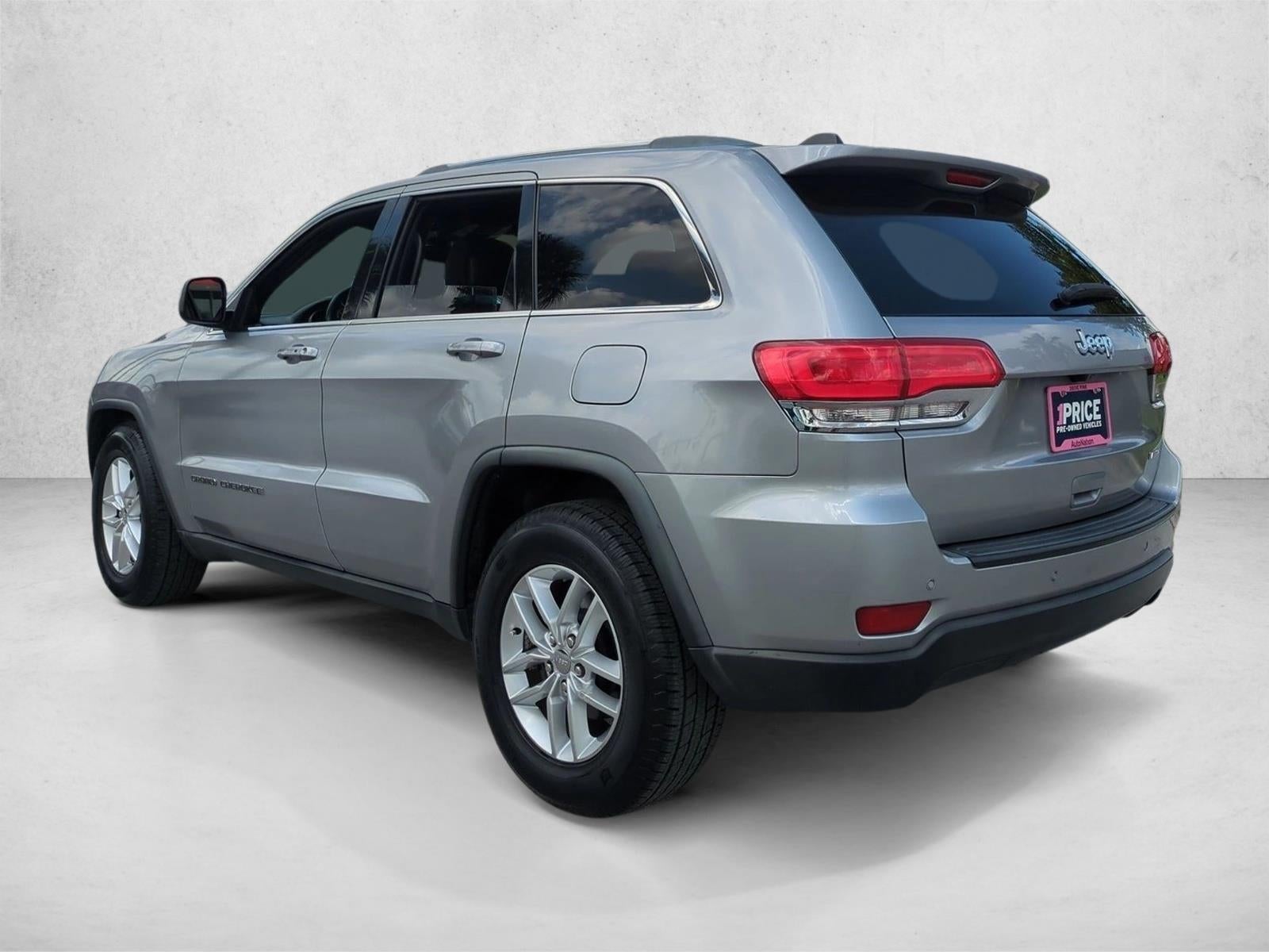 2017 Jeep Grand Cherokee Laredo 4x2