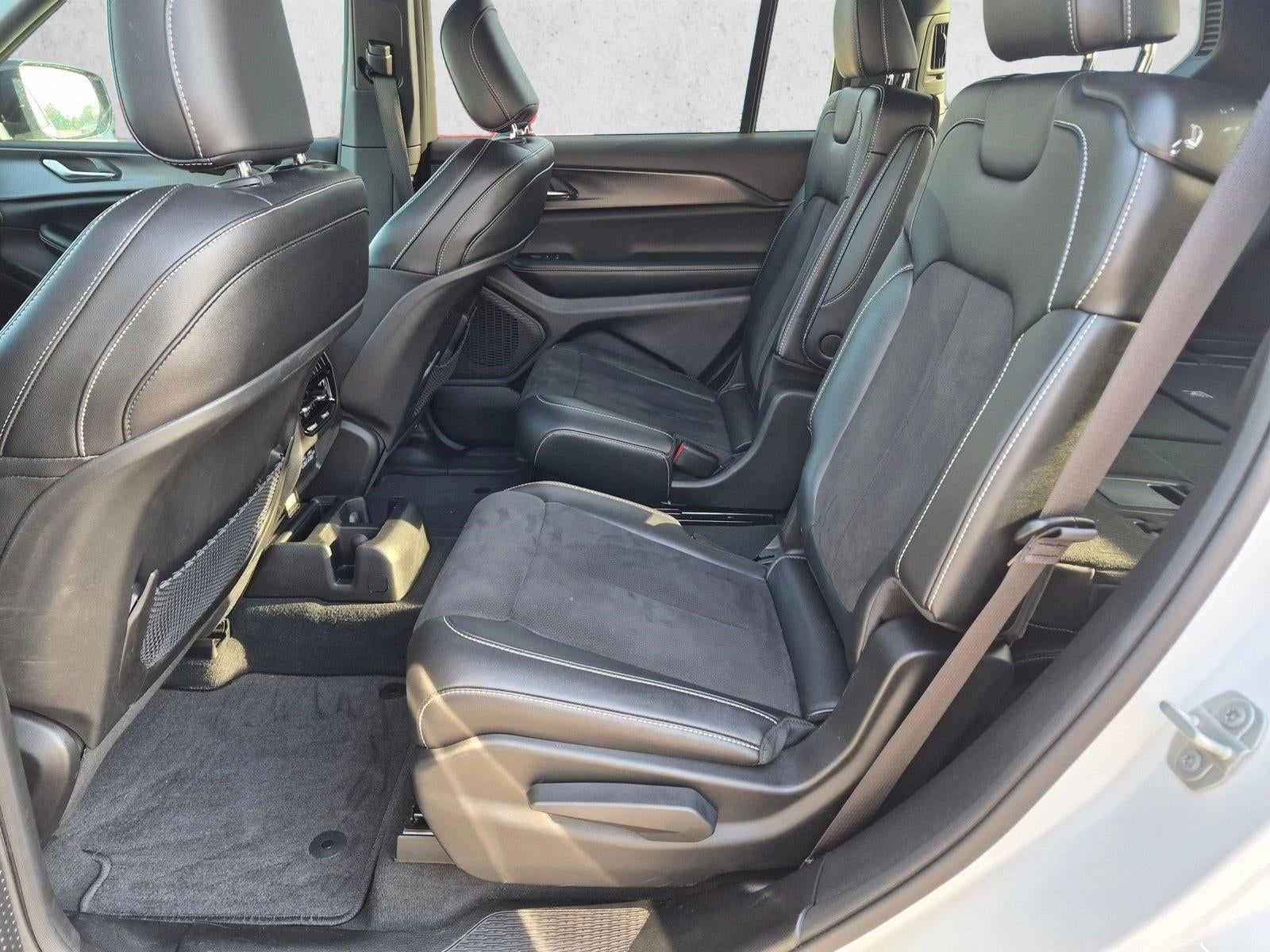 2023 Jeep Grand Cherokee L Altitude X 4x4