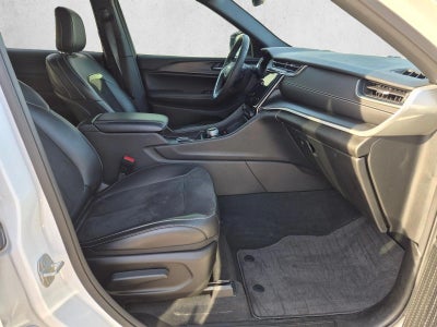 2023 Jeep Grand Cherokee L Altitude X 4x4