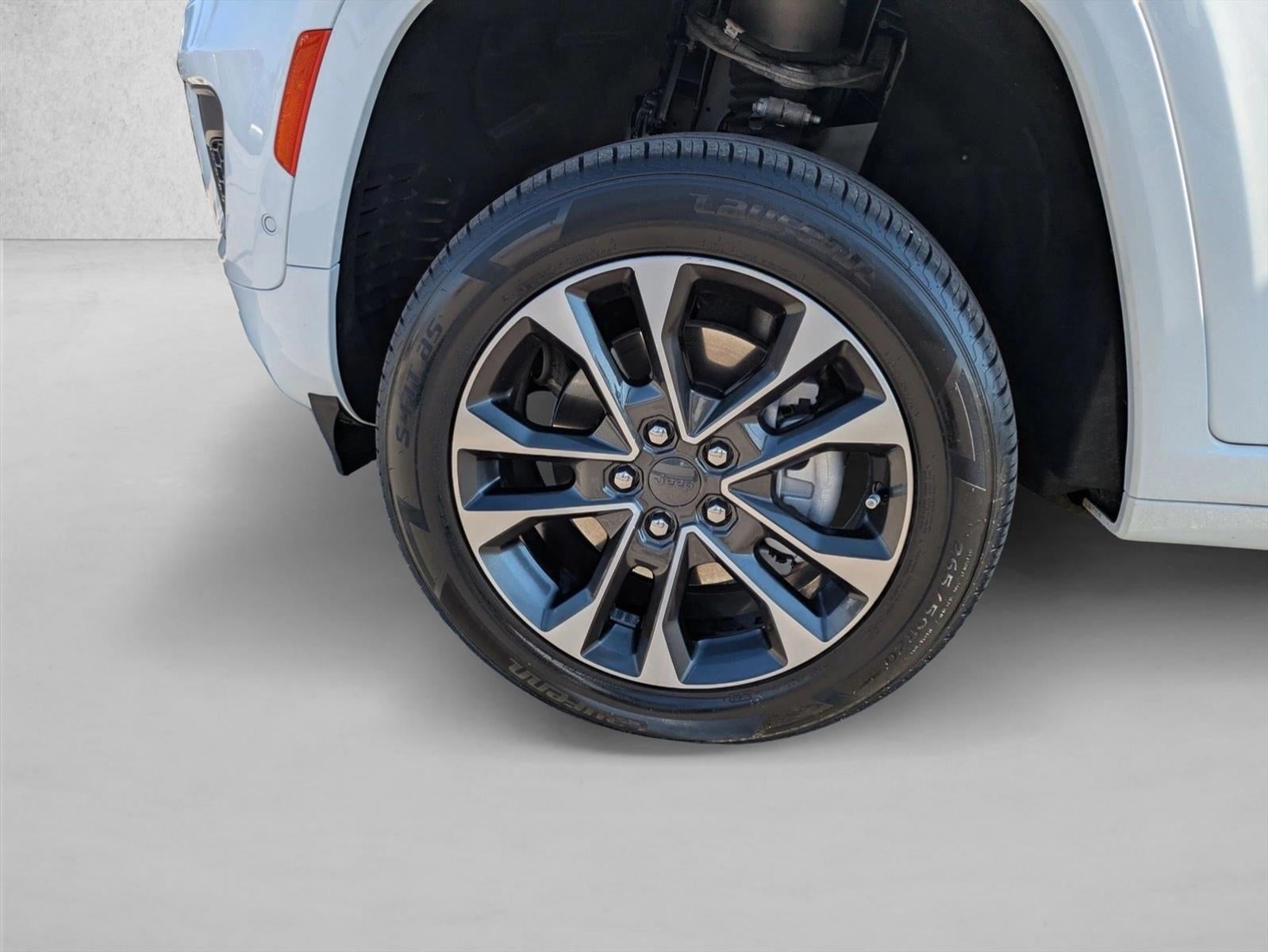 2023 Jeep Grand Cherokee L Overland 4x4