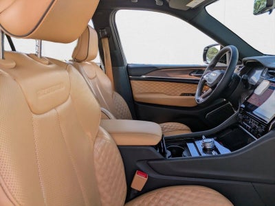 2023 Jeep Grand Cherokee L Summit 4x4