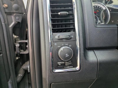 2016 RAM 1500 4WD Crew Cab 6.4 Ft Box Laramie