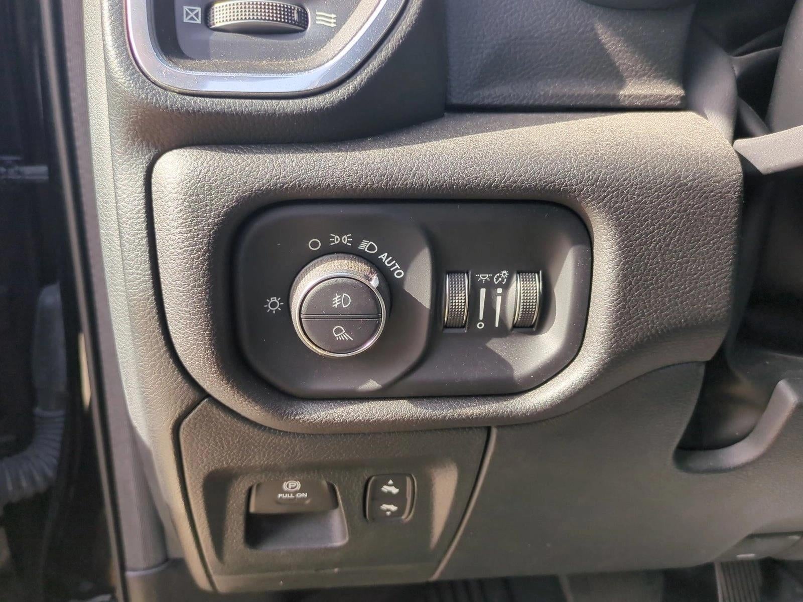 2023 RAM 1500 Laramie 4x4 Crew Cab 5'7" Box