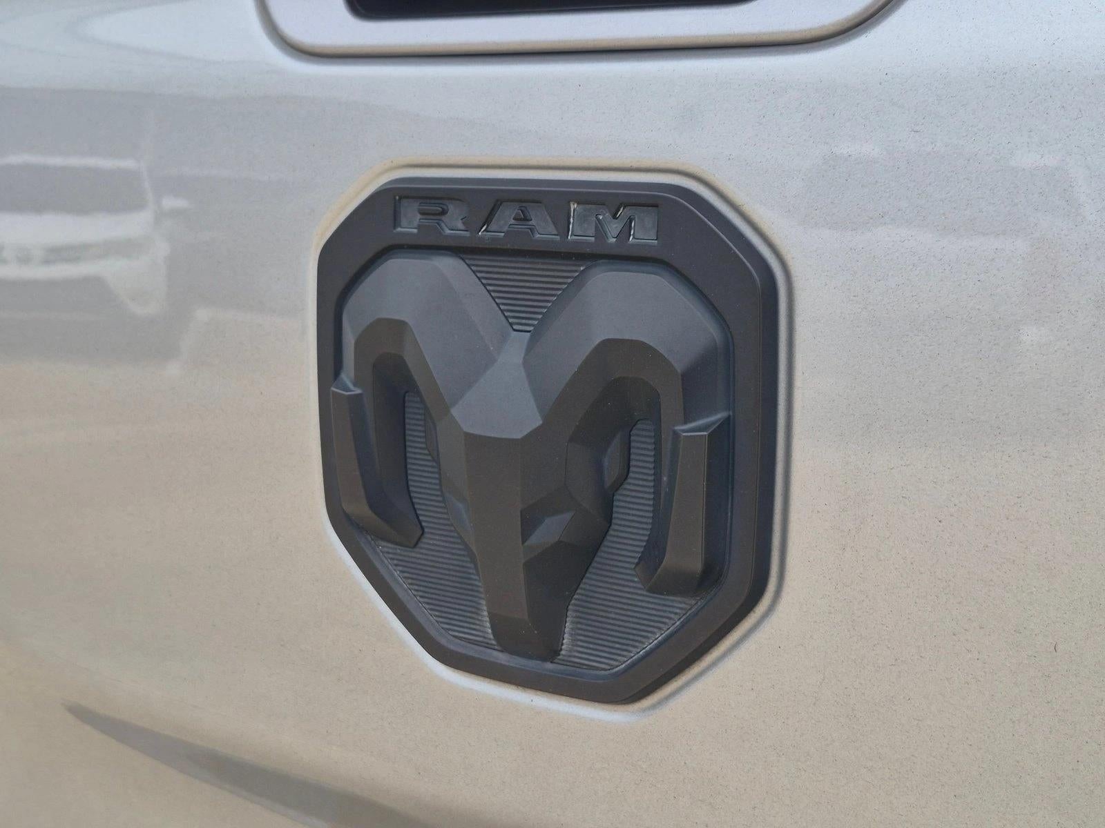 2021 RAM 1500 Laramie 4x4 Crew Cab 5'7" Box