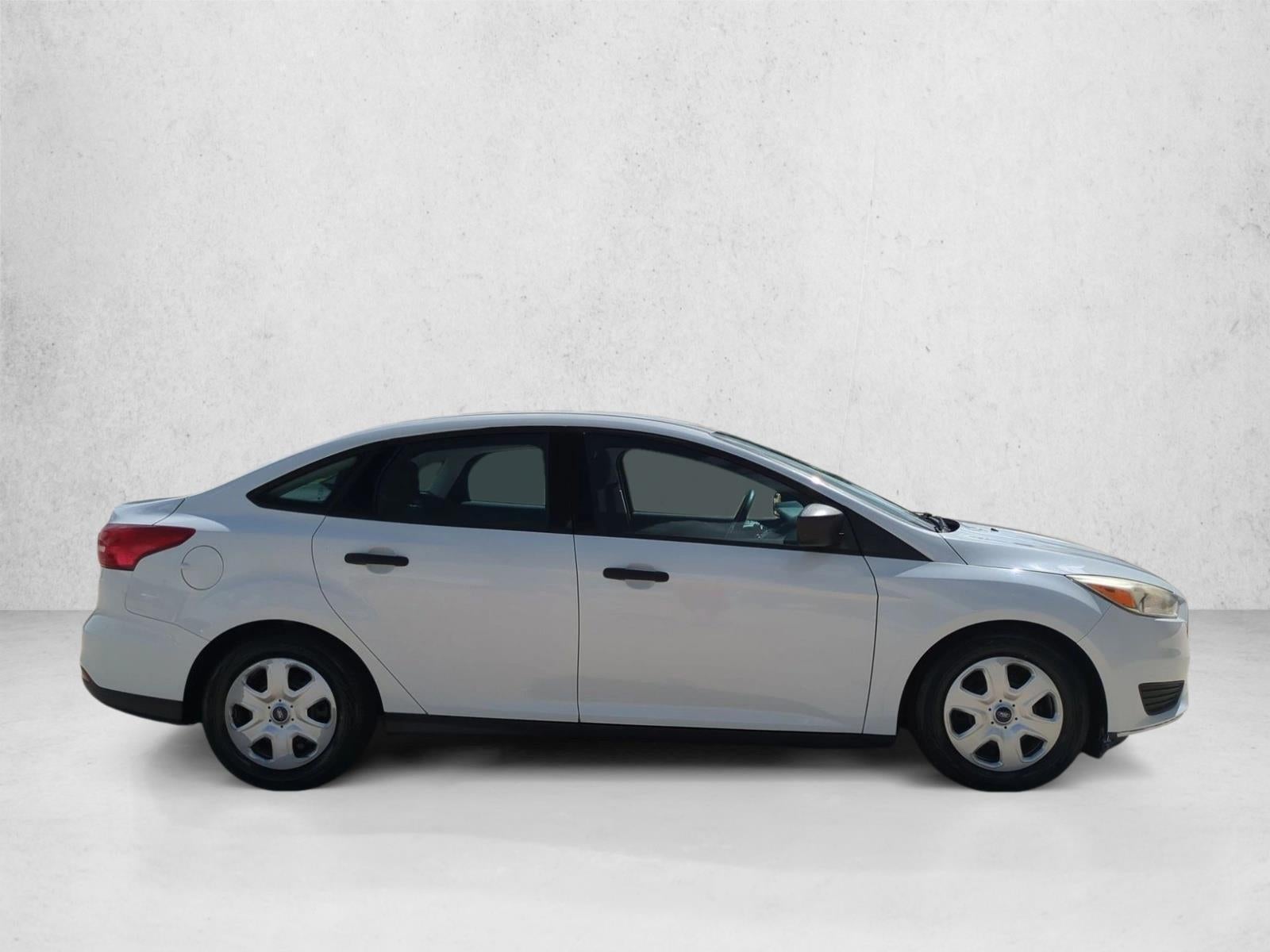 2016 Ford Focus 4dr Sdn S