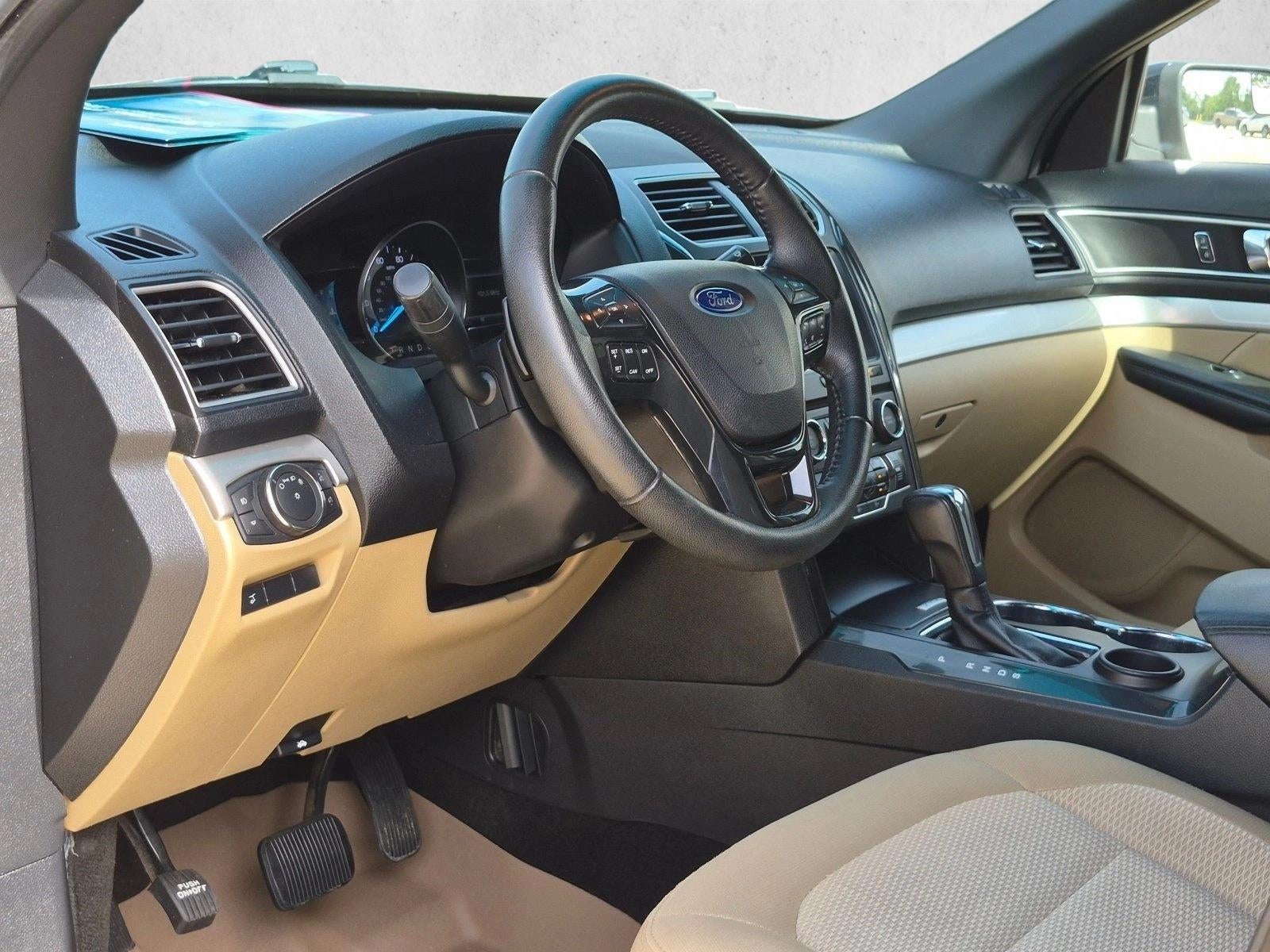 2017 Ford Explorer XLT FWD