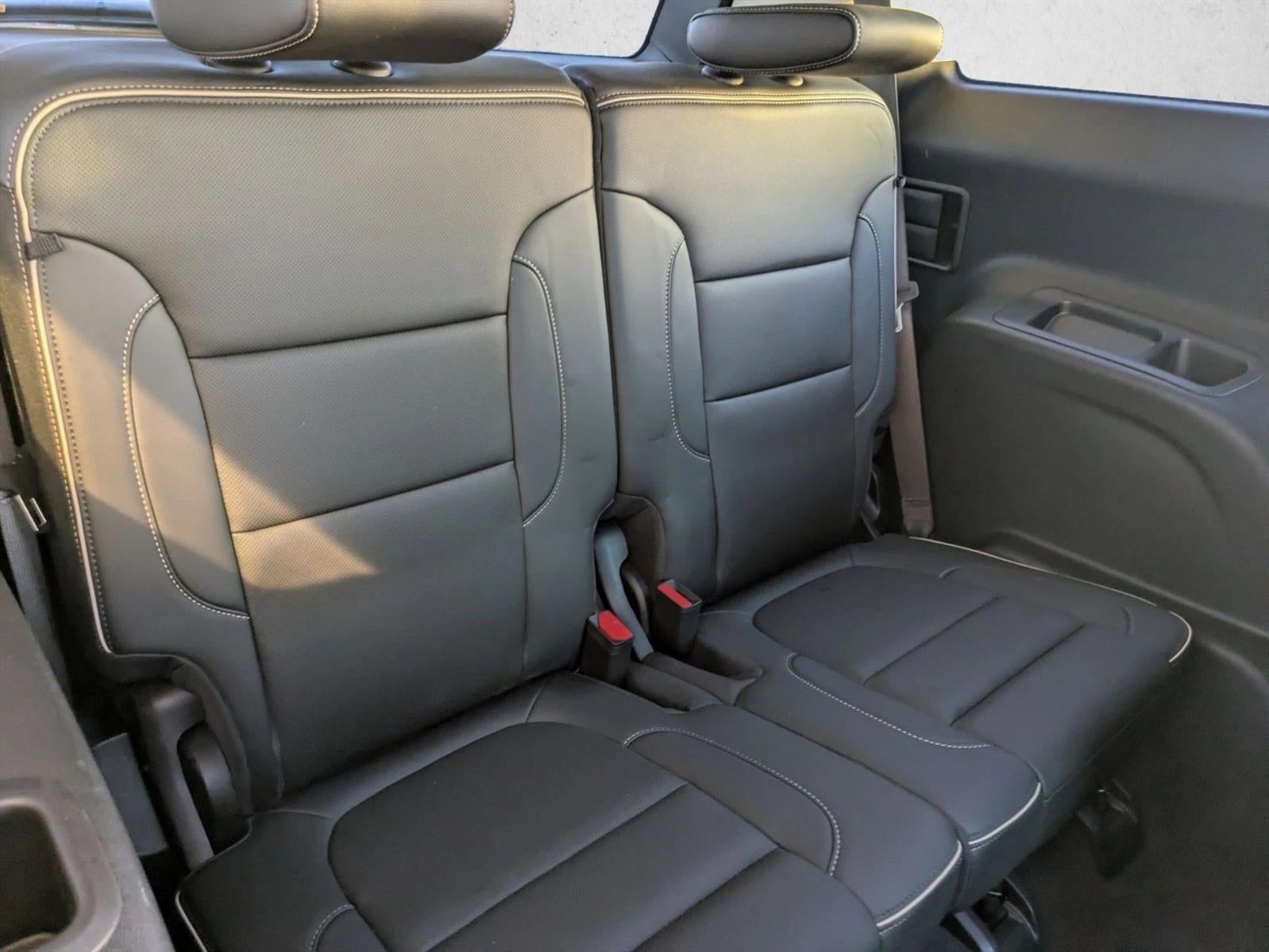 2023 GMC Acadia FWD Denali