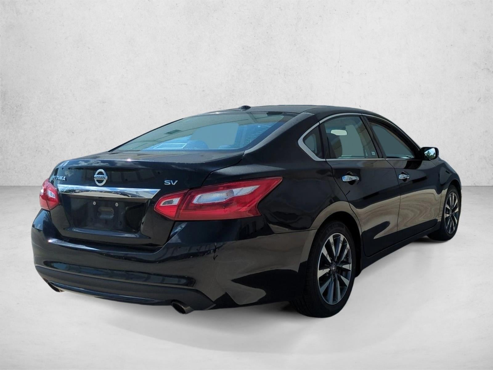 2017 Nissan Altima 2.5 SV Sedan