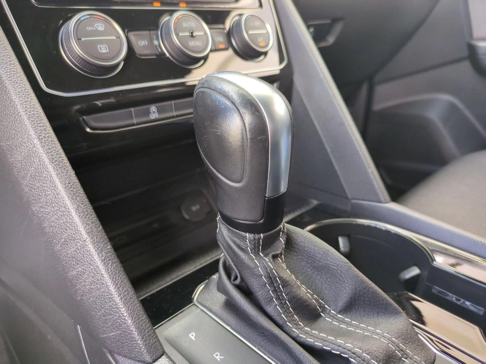 2022 Volkswagen Atlas Cross Sport 3.6L V6 SEL R-Line Black 4MOTION