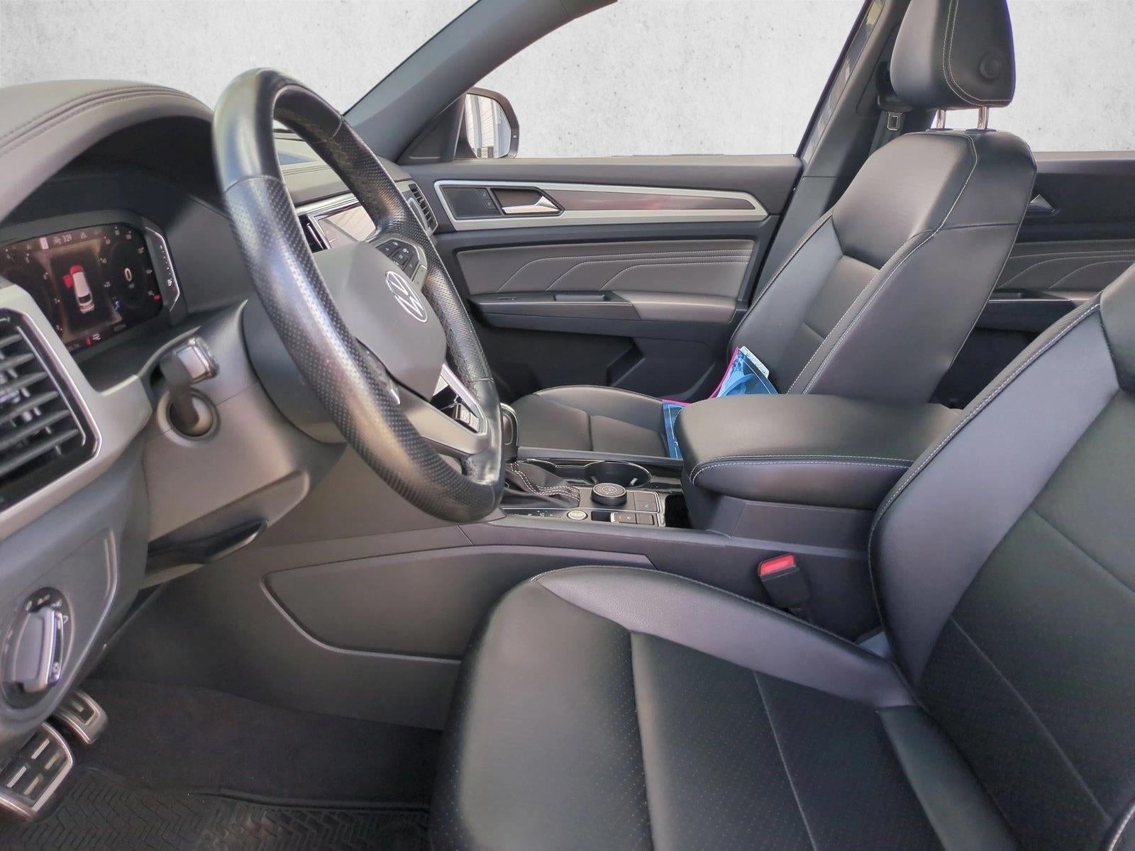 2022 Volkswagen Atlas Cross Sport 3.6L V6 SEL R-Line Black 4MOTION