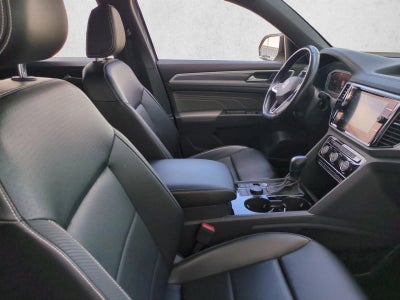 2022 Volkswagen Atlas Cross Sport 3.6L V6 SEL R-Line Black 4MOTION