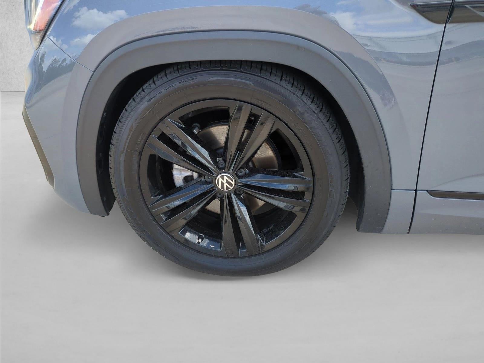 2022 Volkswagen Atlas Cross Sport 3.6L V6 SEL R-Line Black 4MOTION