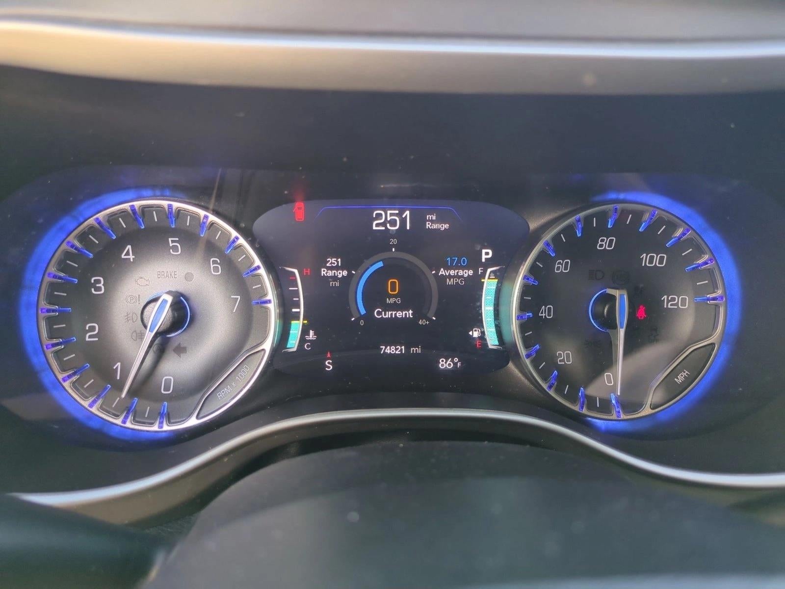 2022 Chrysler Pacifica Touring L FWD