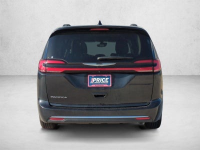 2022 Chrysler Pacifica Touring L FWD