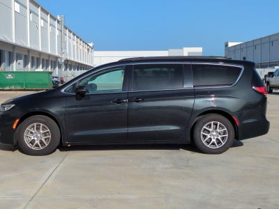 2022 Chrysler Pacifica Touring L FWD