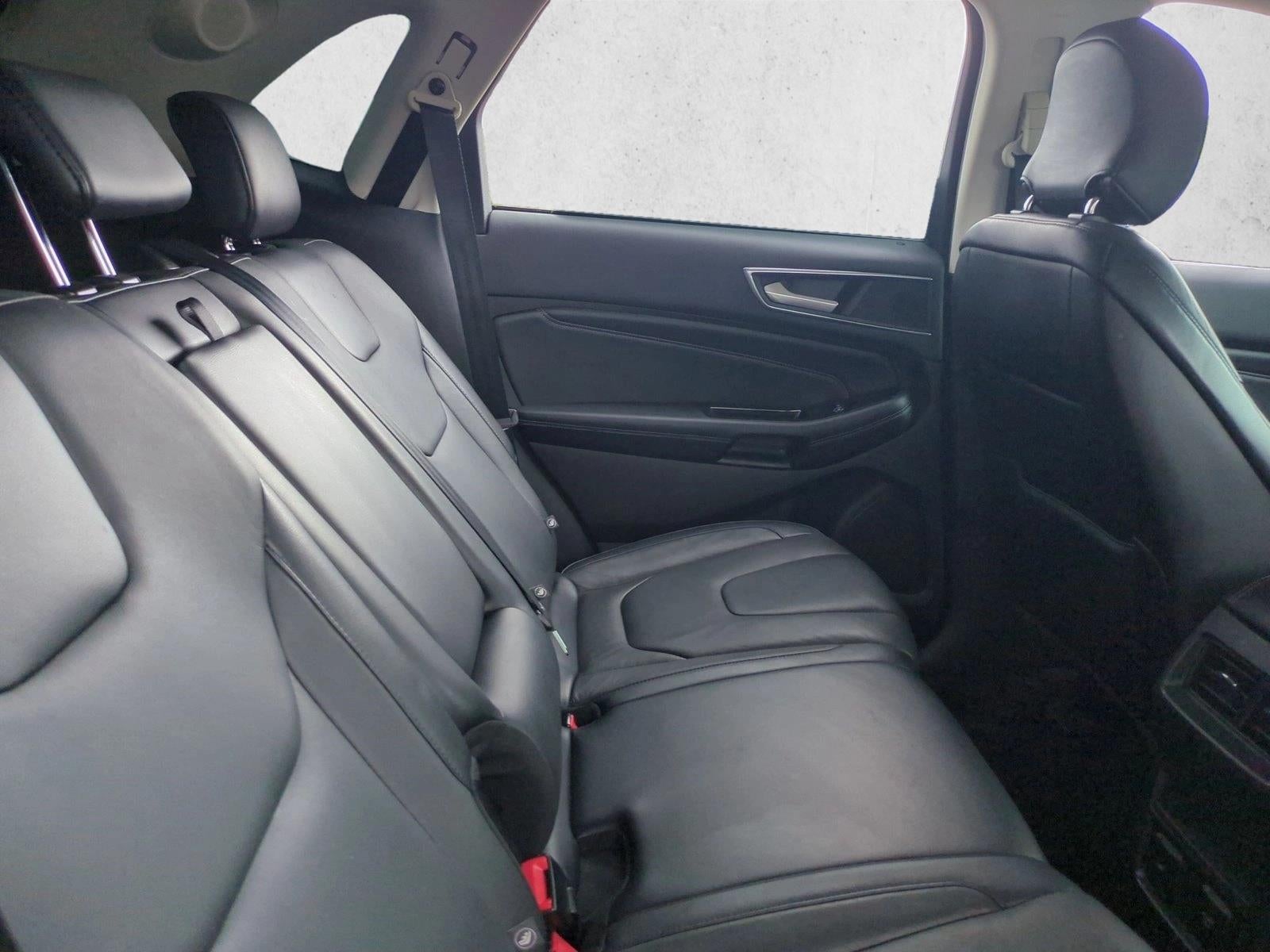 2016 Ford Edge 4dr Titanium FWD