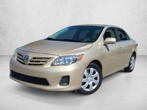 2013 Toyota Corolla 4dr Sdn Auto LE (Natl)