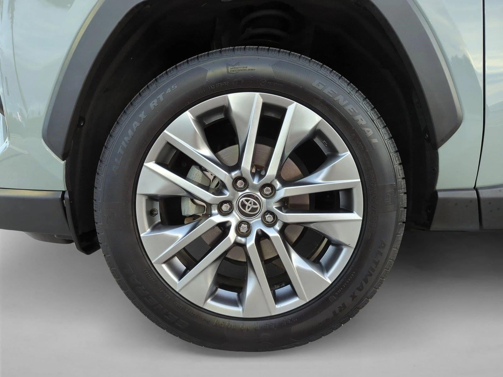 2022 Toyota RAV4 XLE Premium FWD (Natl)
