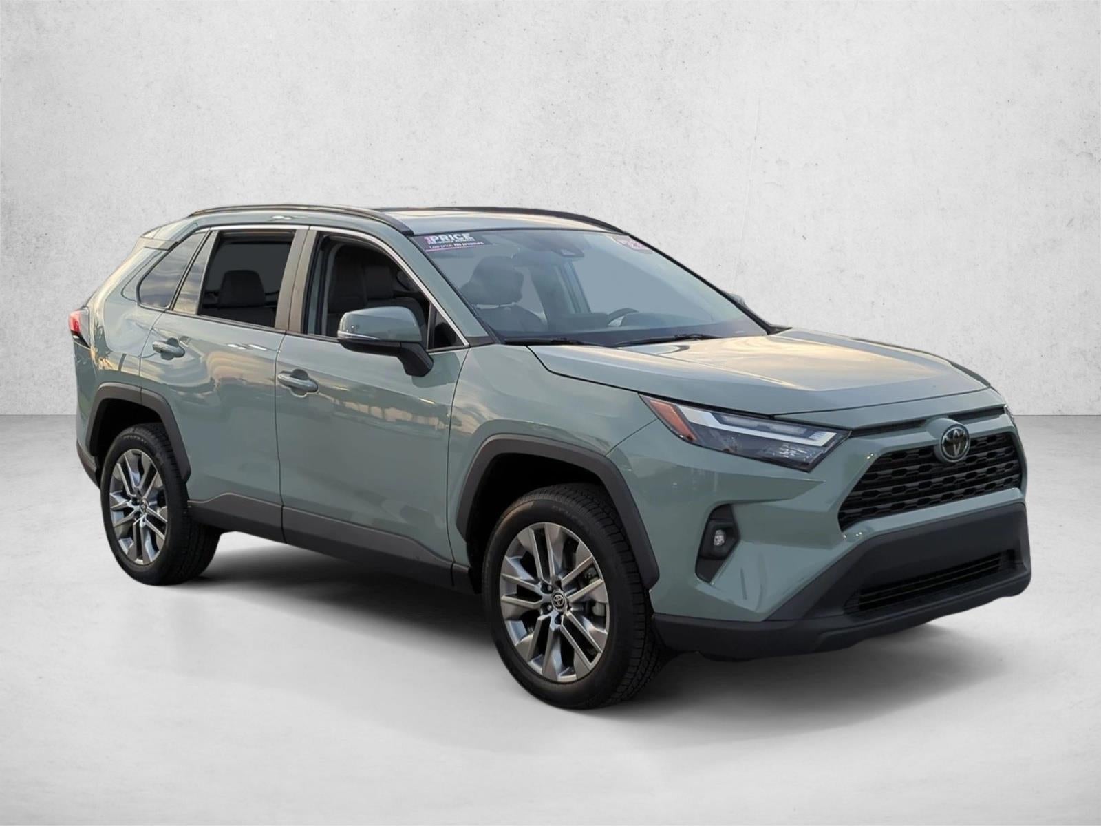 2022 Toyota RAV4 XLE Premium FWD (Natl)