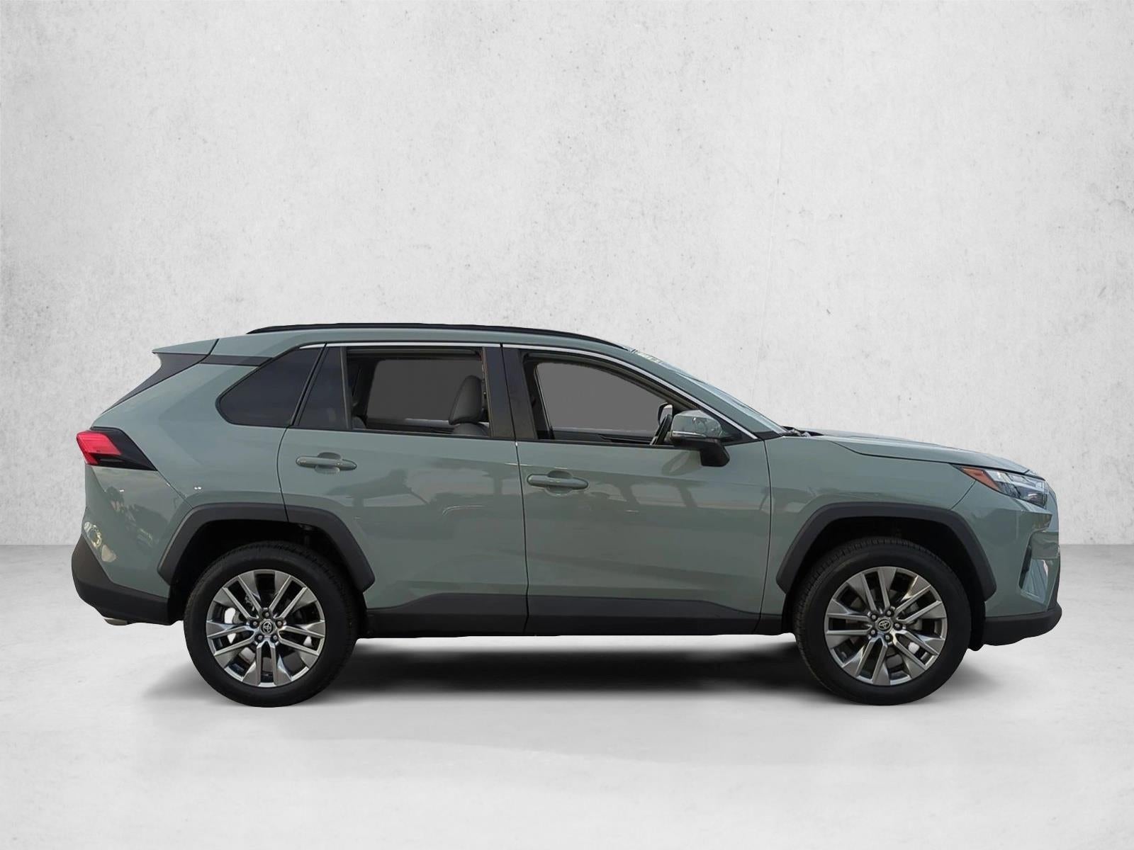2022 Toyota RAV4 XLE Premium FWD (Natl)