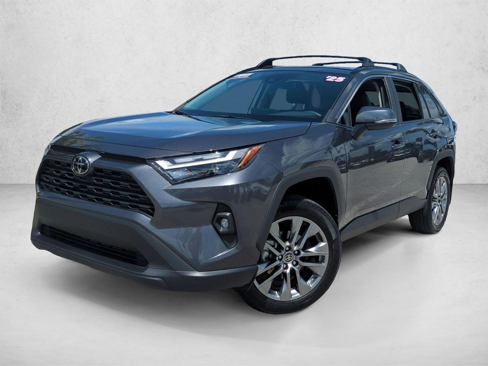 2025 Toyota RAV4 XLE Premium FWD (Natl)