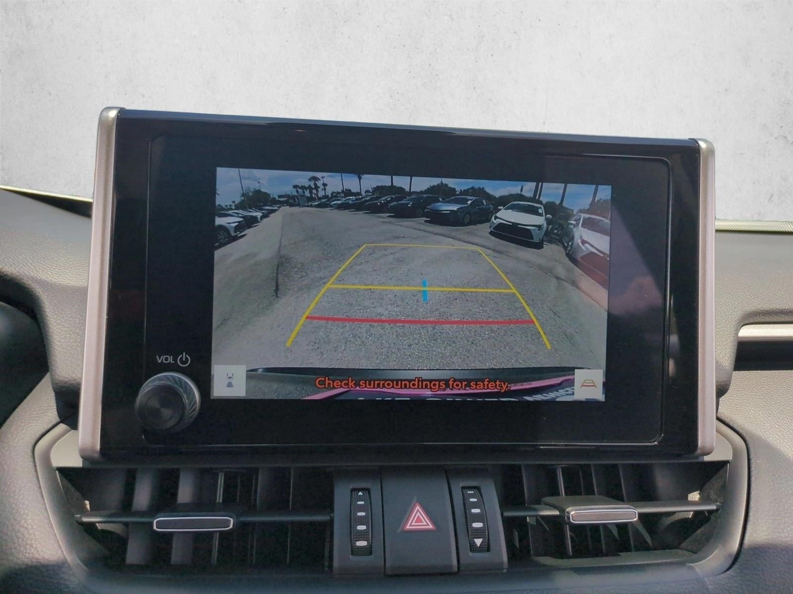 2025 Toyota RAV4 XLE Premium FWD (Natl)