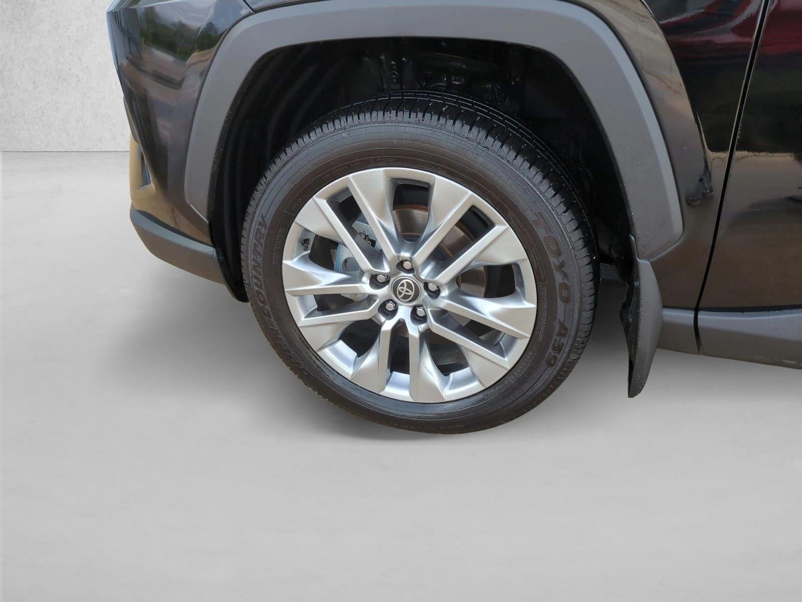 2025 Toyota RAV4 XLE Premium FWD (Natl)