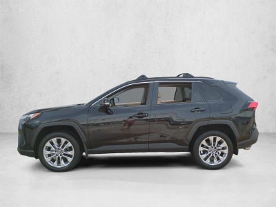 2025 Toyota RAV4 XLE Premium FWD (Natl)