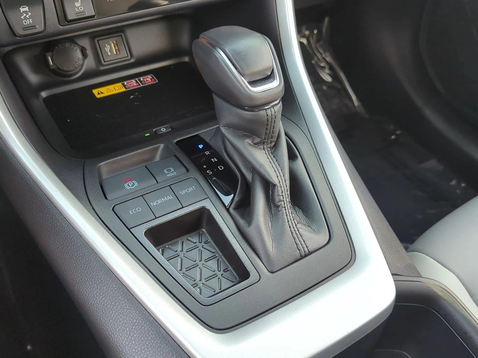2024 Toyota RAV4 XLE Premium FWD (Natl)
