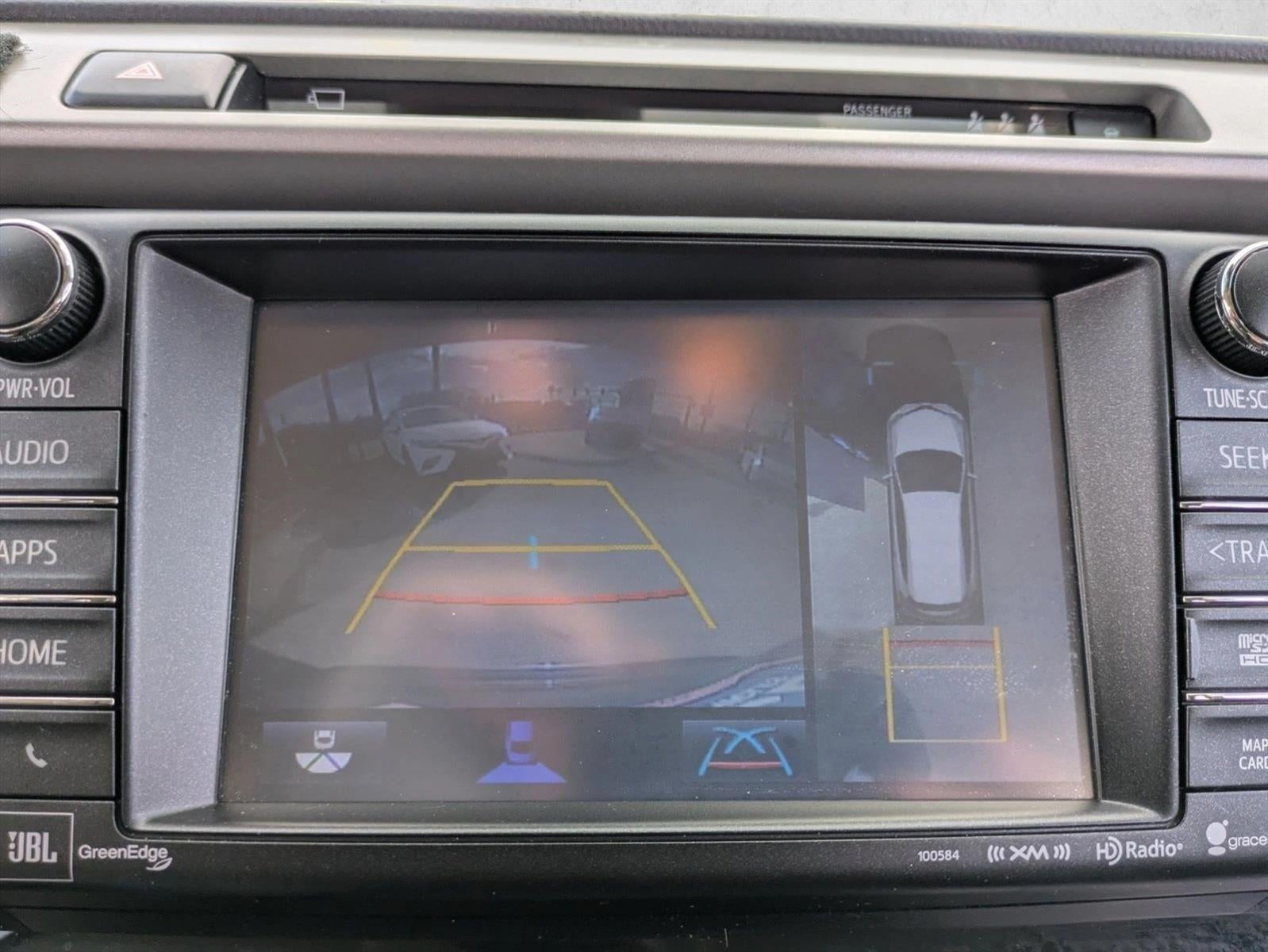 2017 Toyota RAV4 Platinum AWD (Natl)