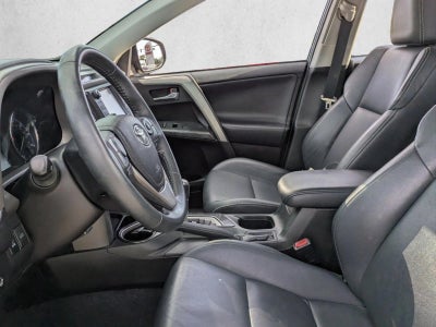 2017 Toyota RAV4 Platinum AWD (Natl)