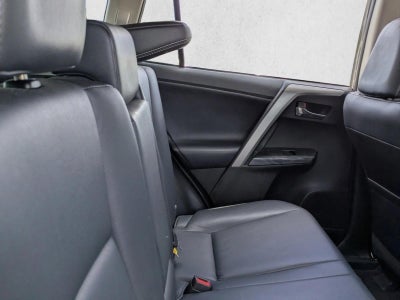 2017 Toyota RAV4 Platinum AWD (Natl)