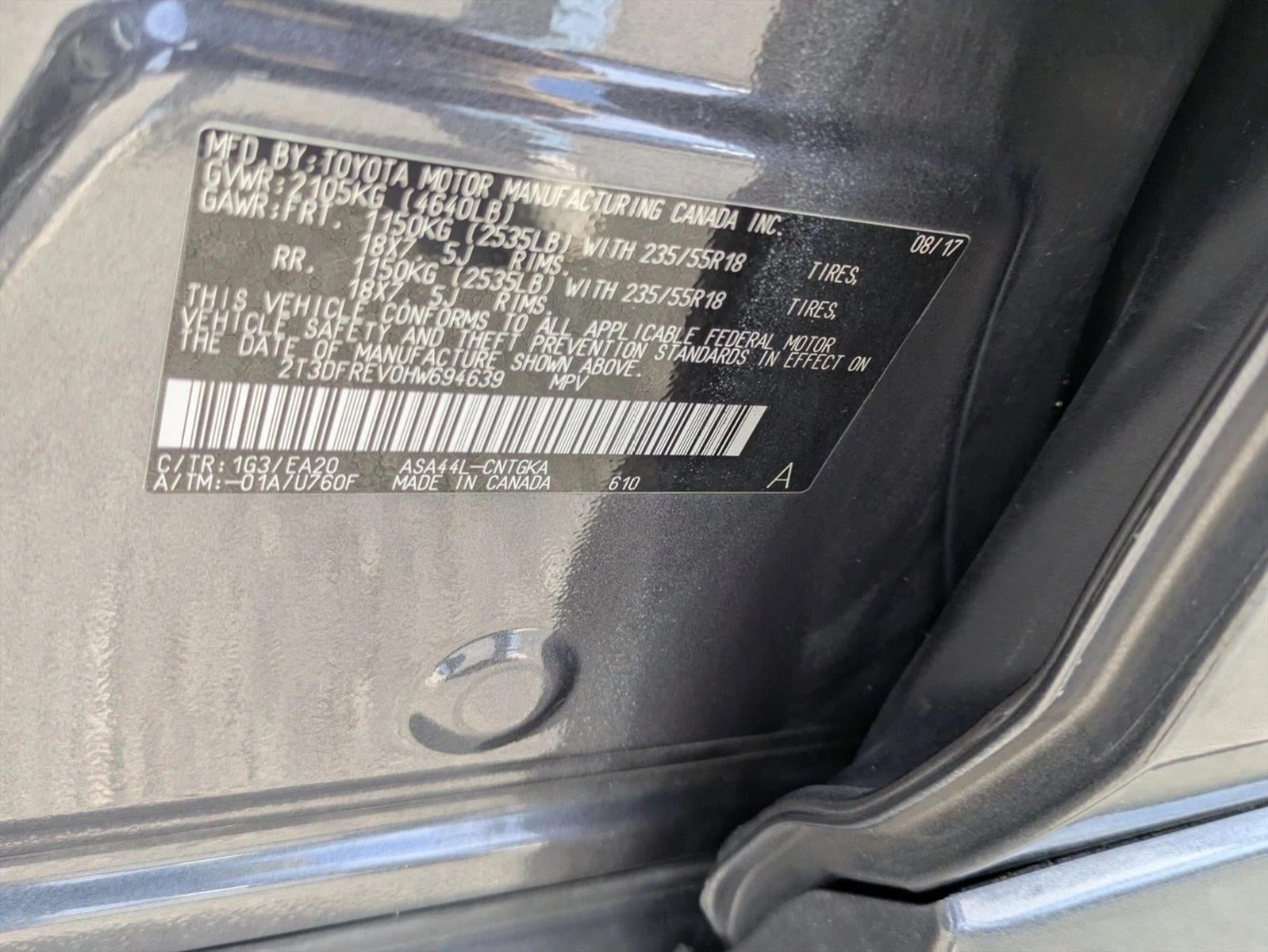 2017 Toyota RAV4 Platinum AWD (Natl)