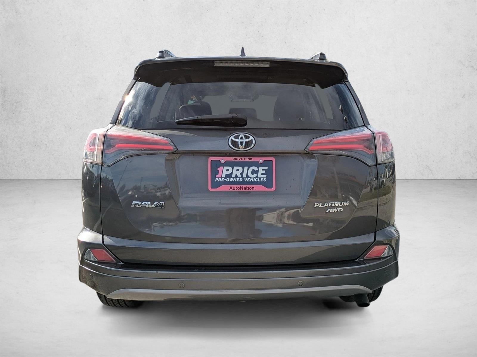 2017 Toyota RAV4 Platinum AWD (Natl)