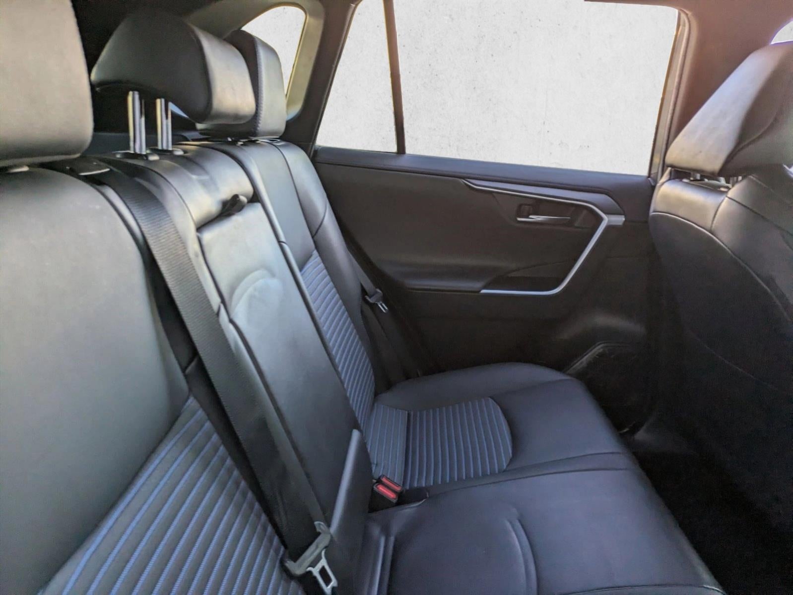 2022 Toyota RAV4 Hybrid XSE AWD (Natl)