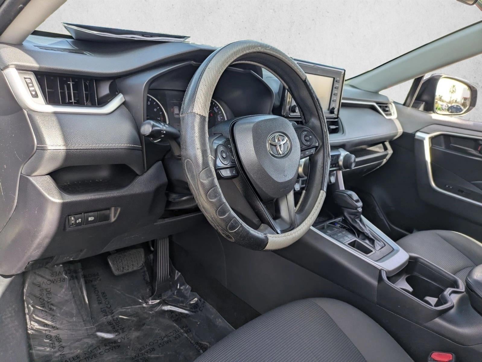 2019 Toyota RAV4 LE AWD (Natl)