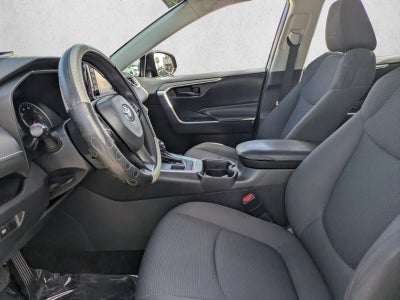 2019 Toyota RAV4 LE AWD (Natl)