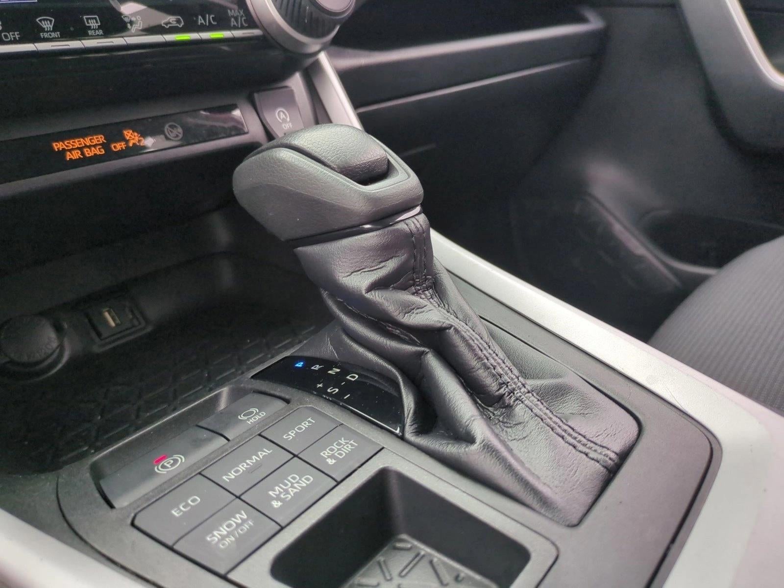 2021 Toyota RAV4 LE AWD (Natl)