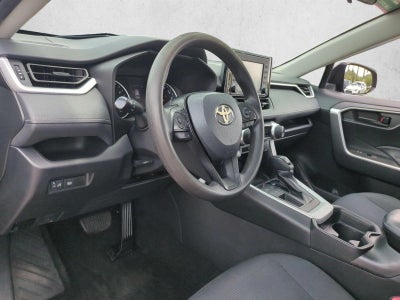 2021 Toyota RAV4 LE FWD (GS)