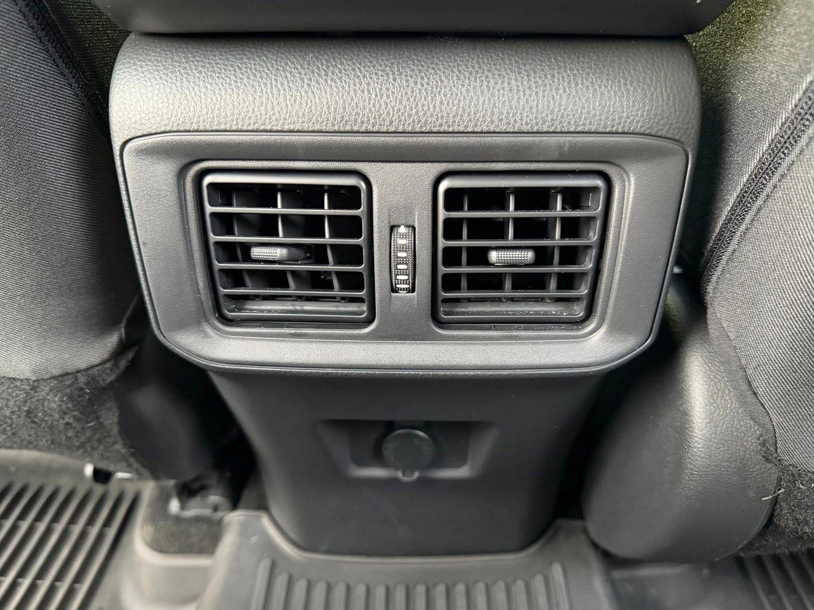 2024 Toyota RAV4 LE FWD (GS)