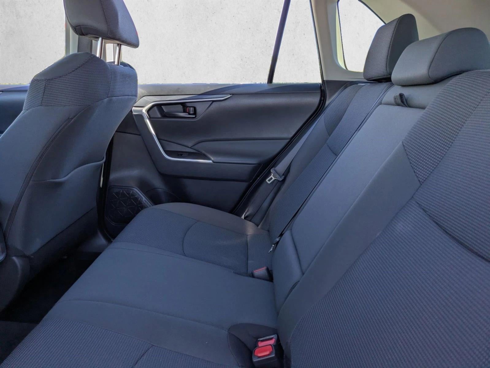 2024 Toyota RAV4 LE FWD (GS)