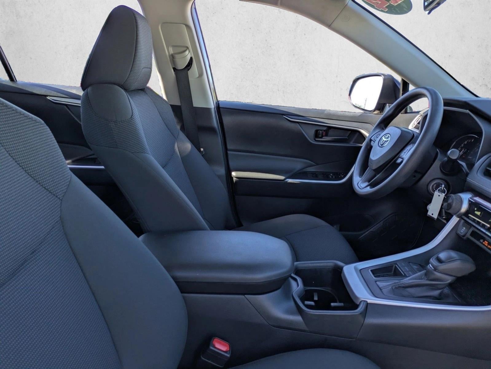 2024 Toyota RAV4 LE FWD (GS)