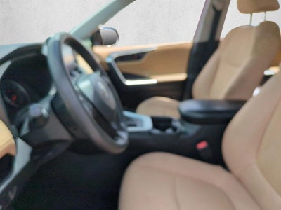 2021 Toyota RAV4 LE FWD (GS)