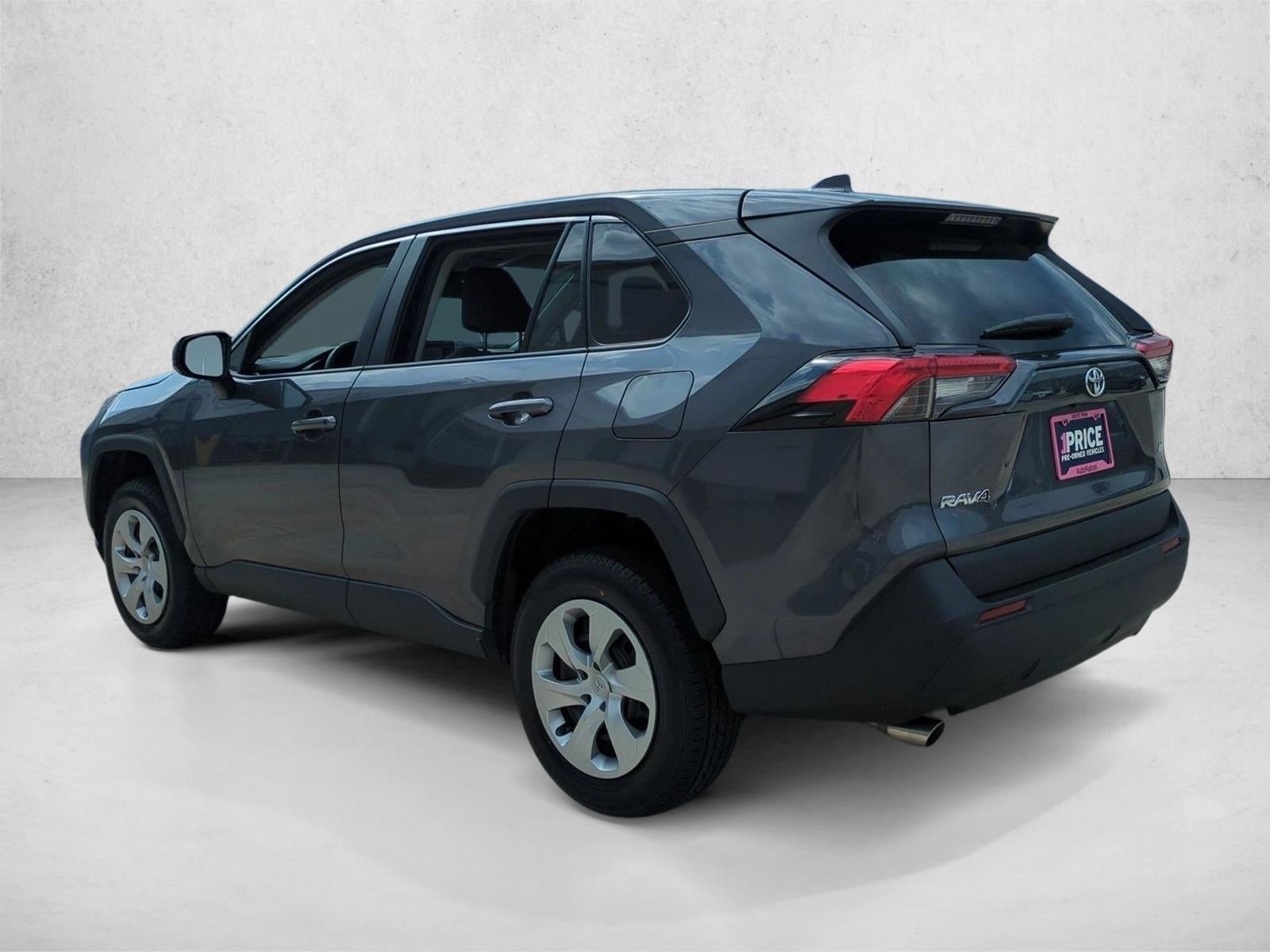 2022 Toyota RAV4 LE FWD (GS)