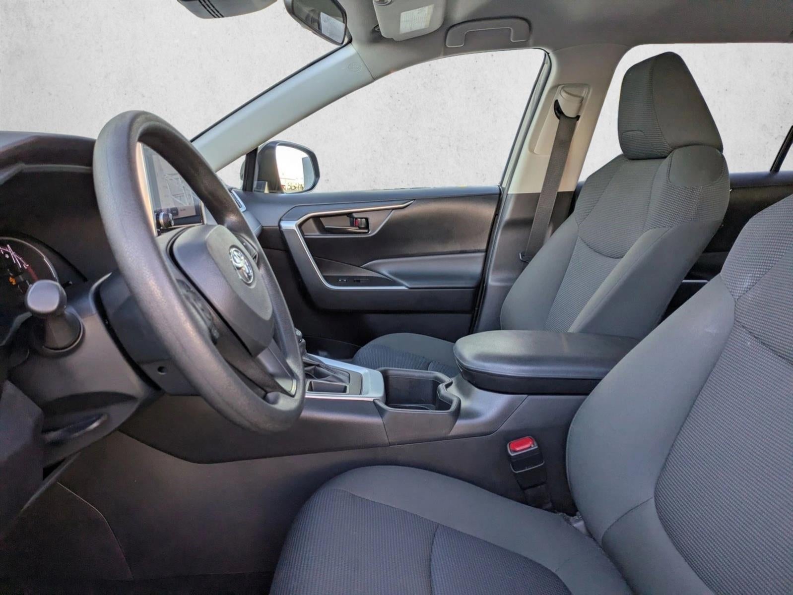 2023 Toyota RAV4 LE FWD (GS)