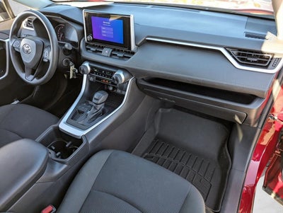 2023 Toyota RAV4 LE FWD (GS)