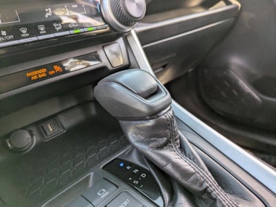 2020 Toyota RAV4 LE FWD (GS)