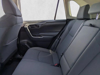 2020 Toyota RAV4 LE FWD (GS)