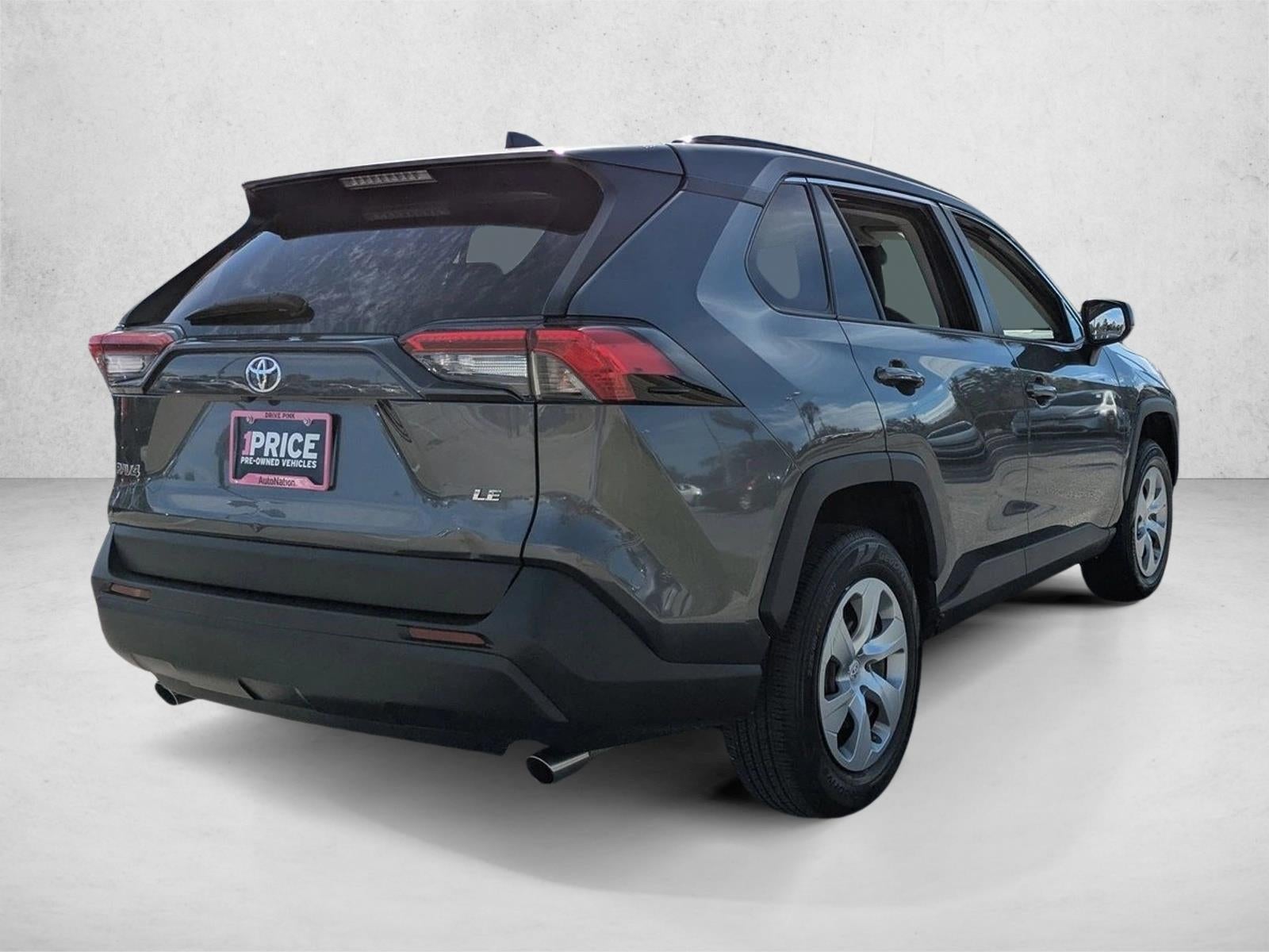 2020 Toyota RAV4 LE FWD (GS)