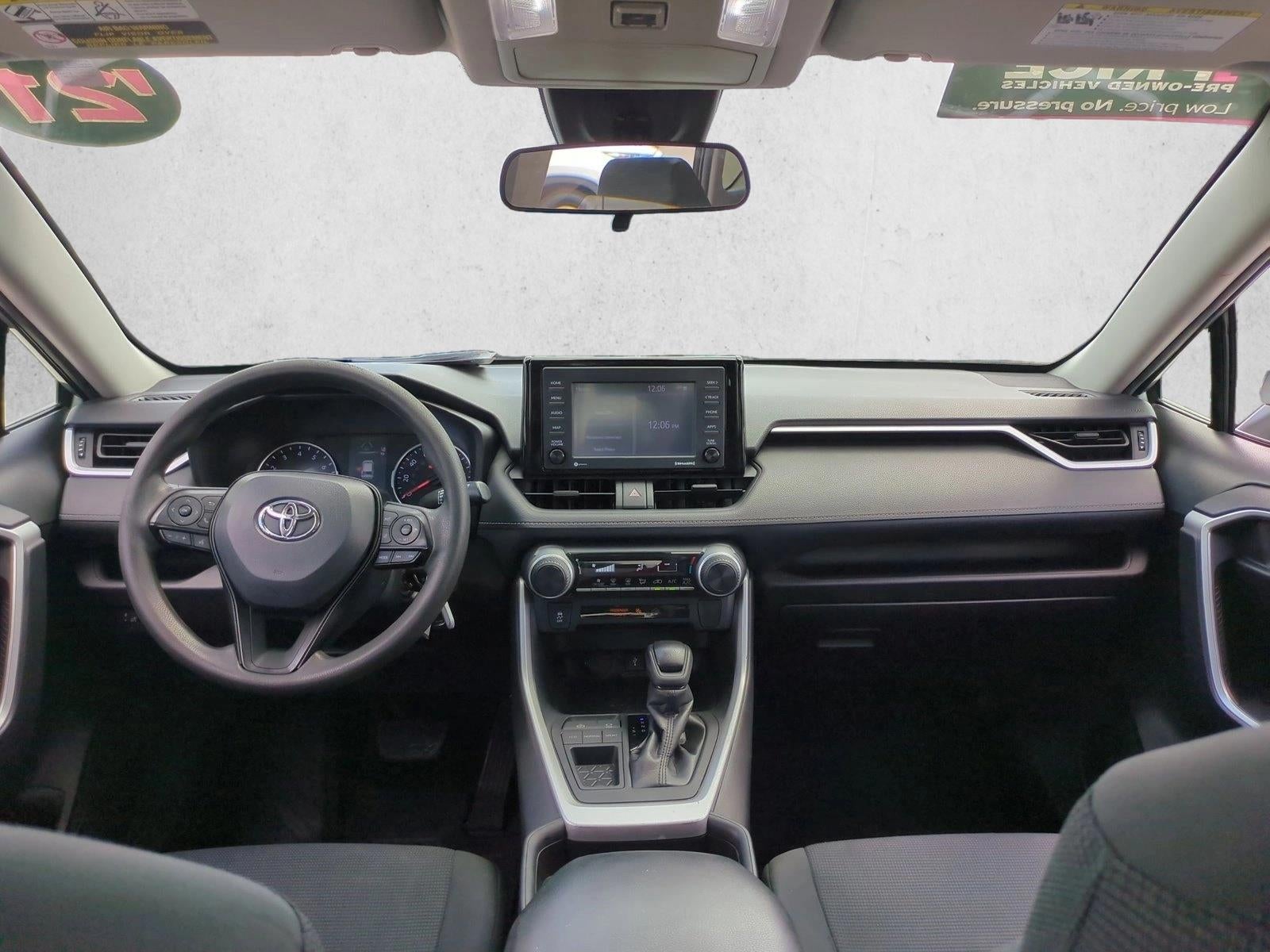 2021 Toyota RAV4 LE FWD (GS)